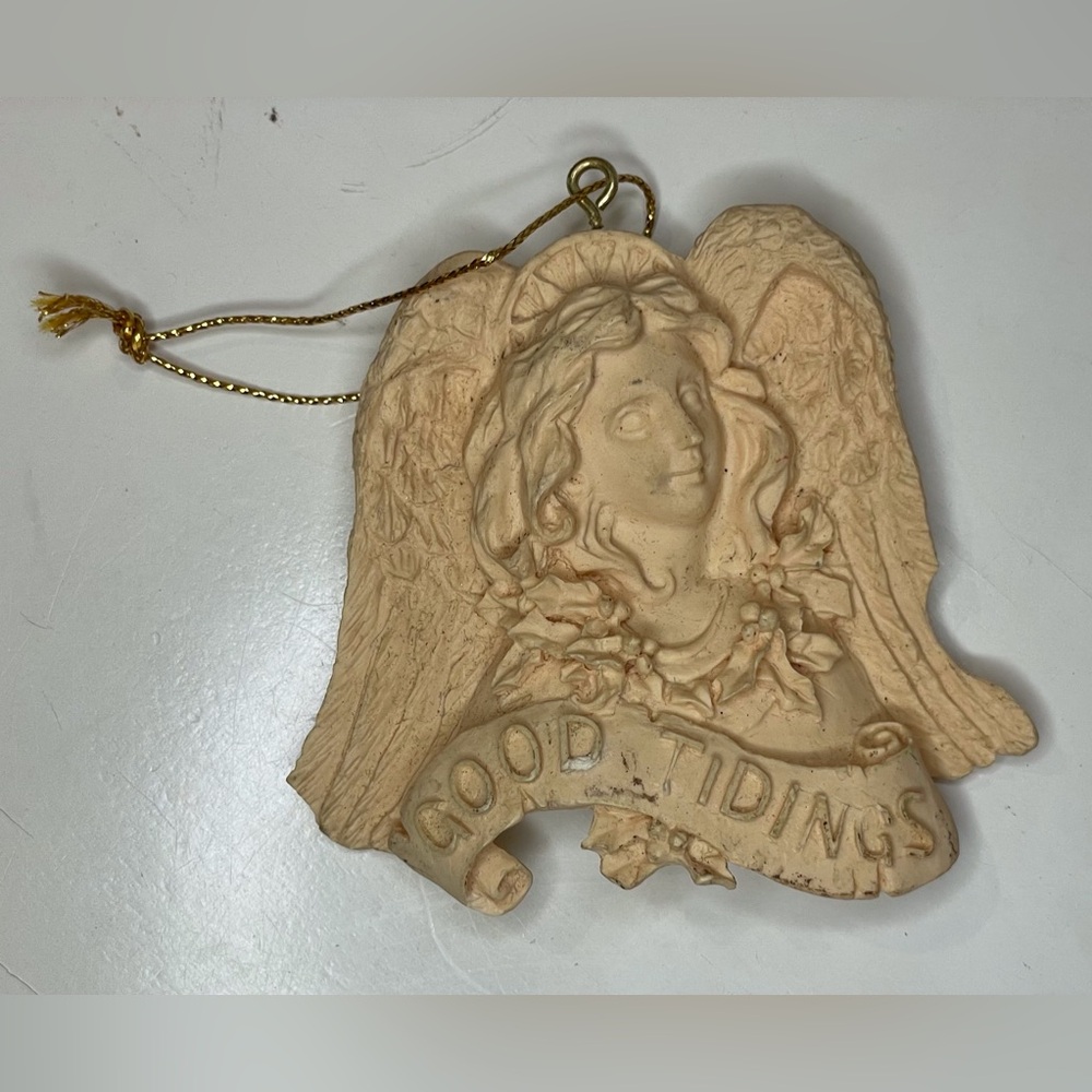 House of Lloyd Vintage Christmas Around The World Good Tidings Ornament‎